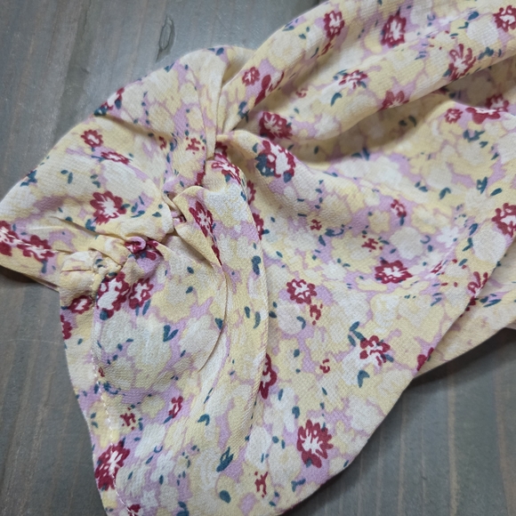 ASTR The Label Floral Midi Dress XS Puff Sleeve Ruched Cottagecore Slit - Picture 6 of 16